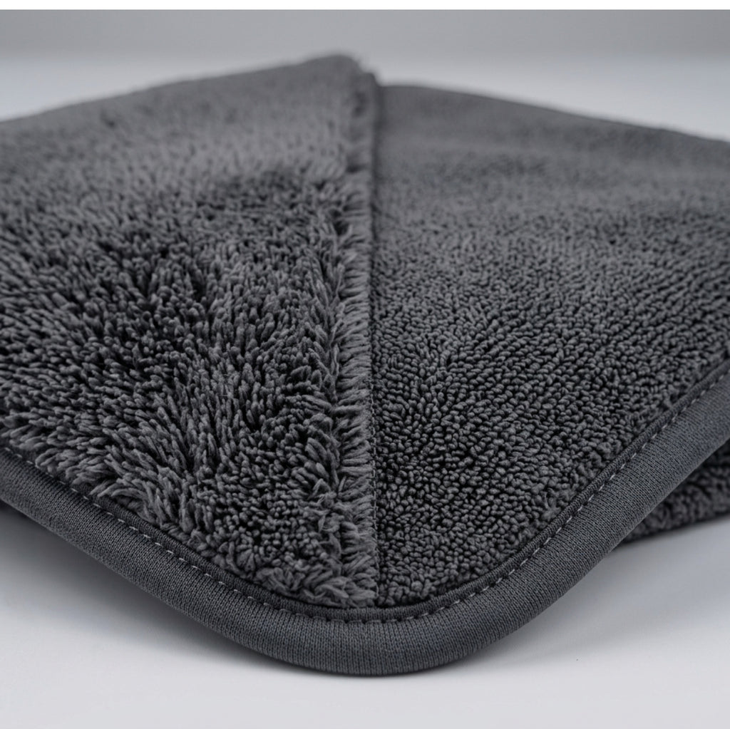 Kamxg Dryfold Dual-Pile Microfiber Car Towels 24 x 16 in Graphite 2 Pack - Detail view