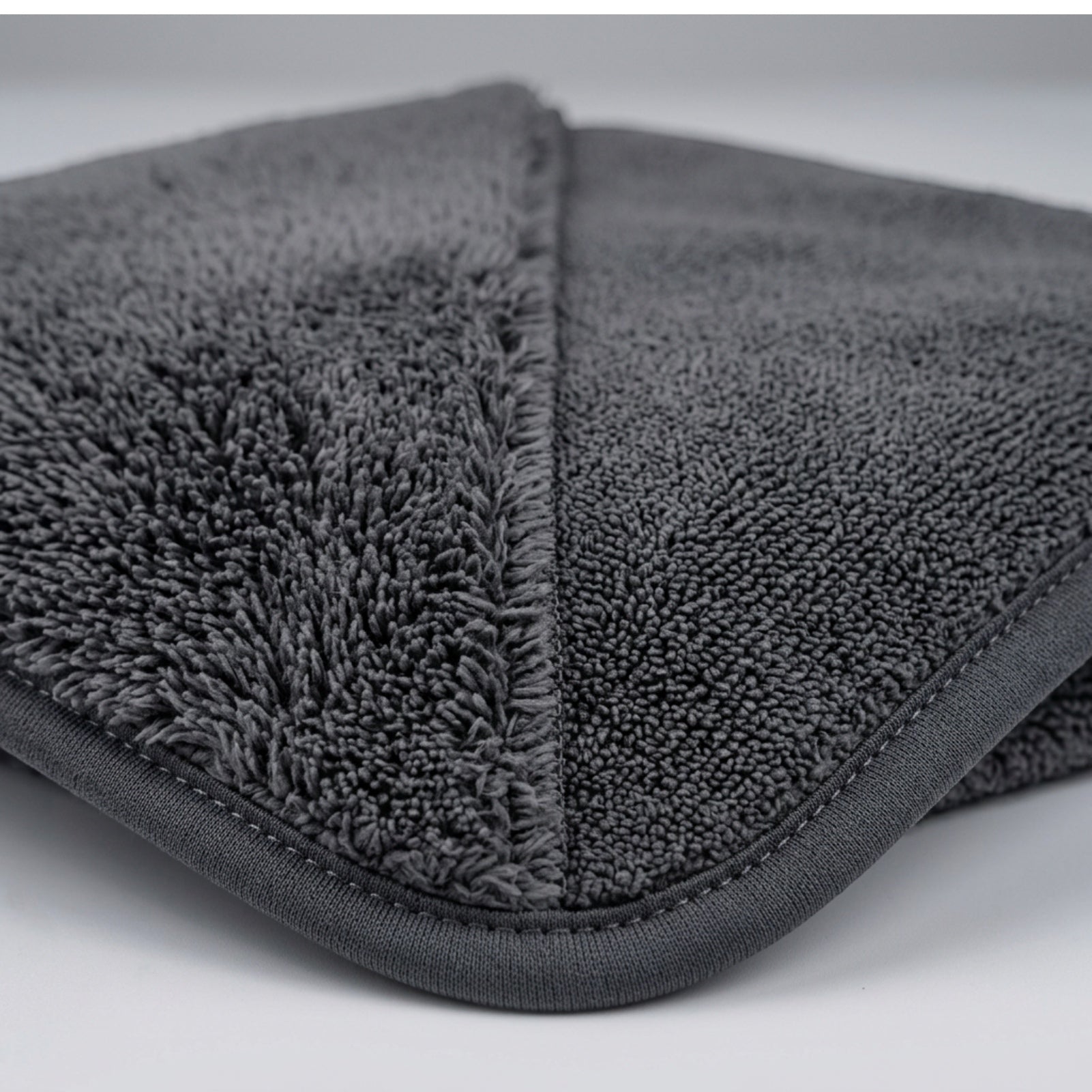 Kamxg Dryfold Dual-Pile Microfiber Car Towels 24 x 16 in Graphite 2 Pack - Detail view