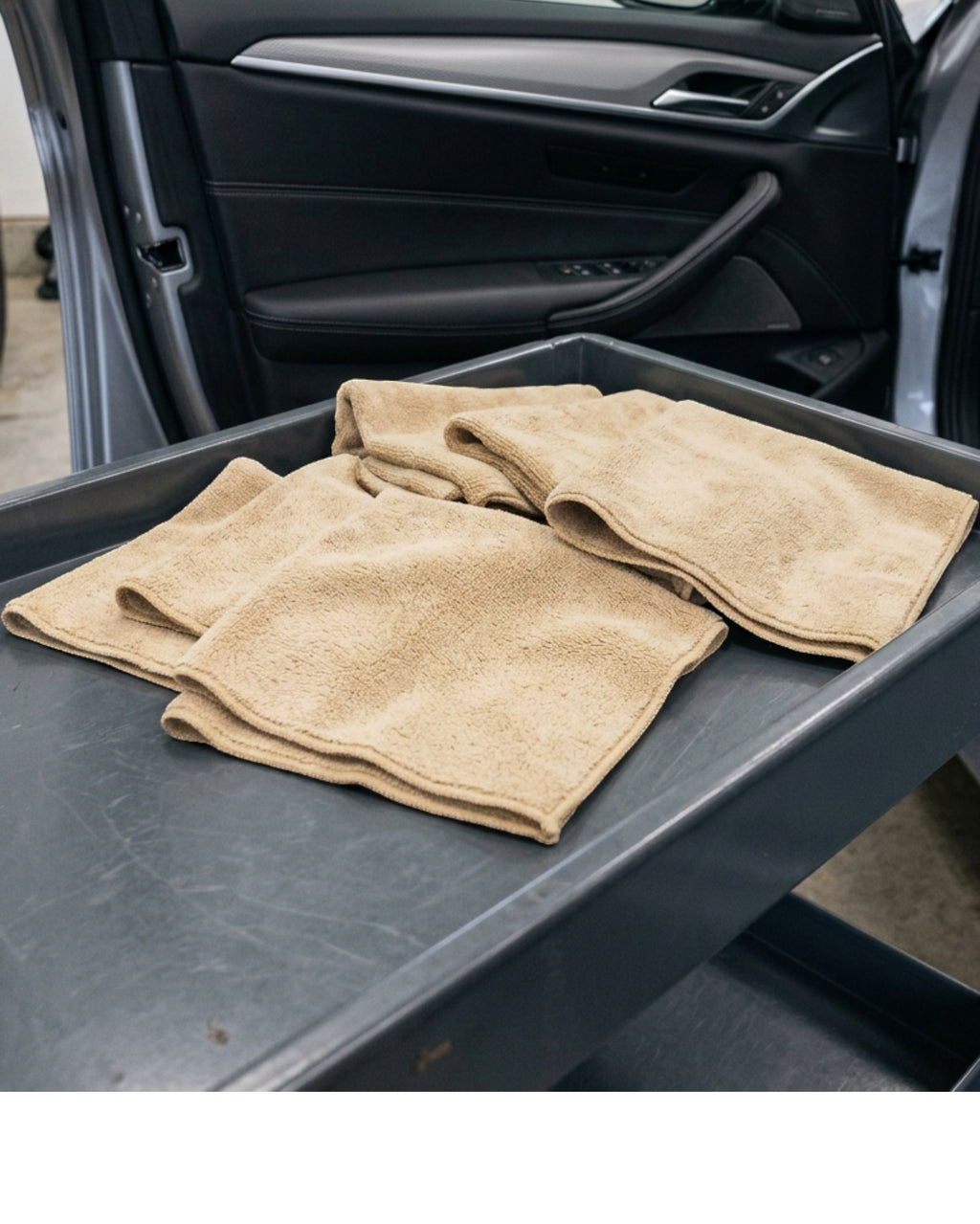Kamxg Polishloop Edgeless Microfiber Detailing Cloths 14 x 14 in Sand 6 Pack - Lifestyle view