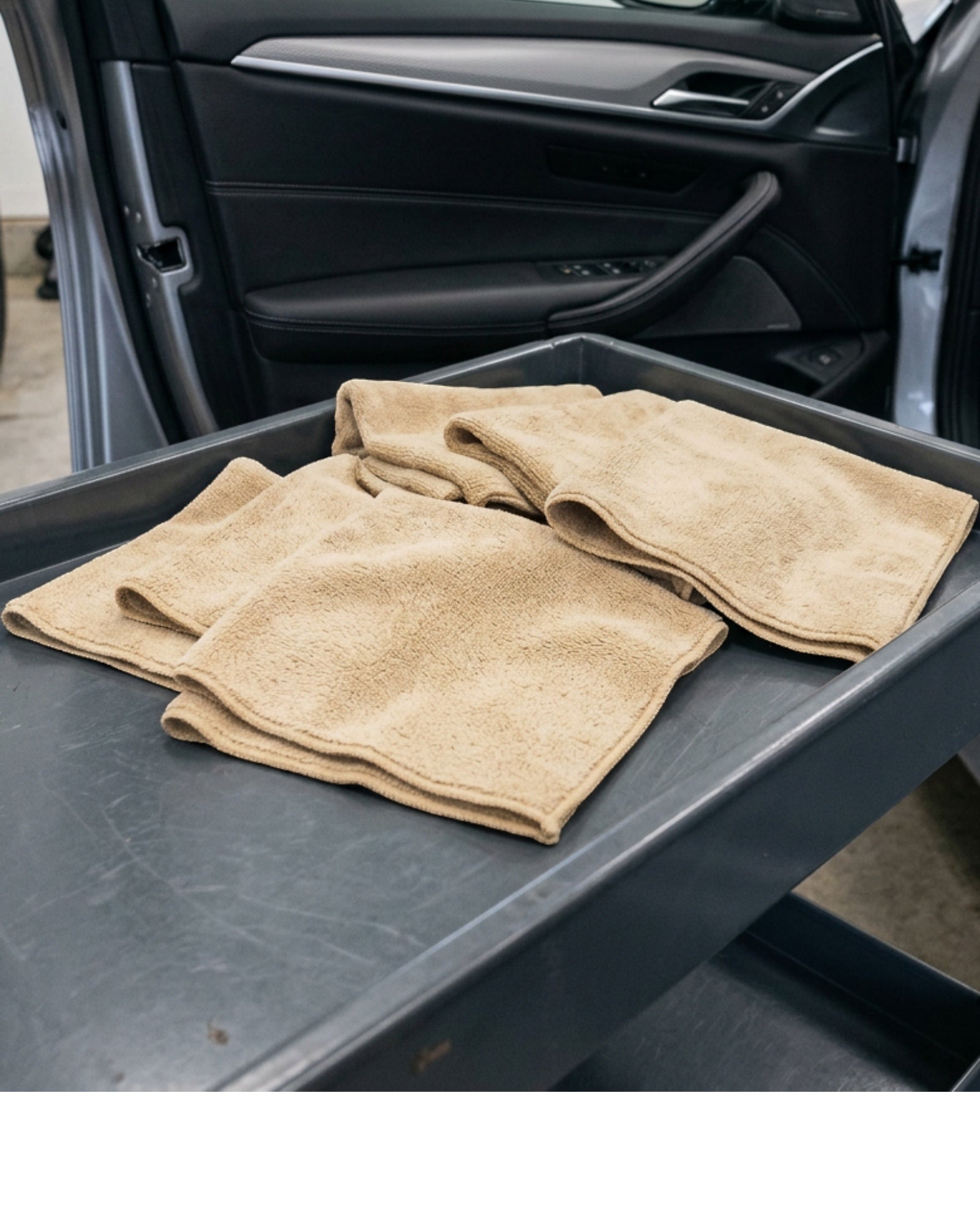 Kamxg Polishloop Edgeless Microfiber Detailing Cloths 14 x 14 in Sand 6 Pack - Lifestyle view